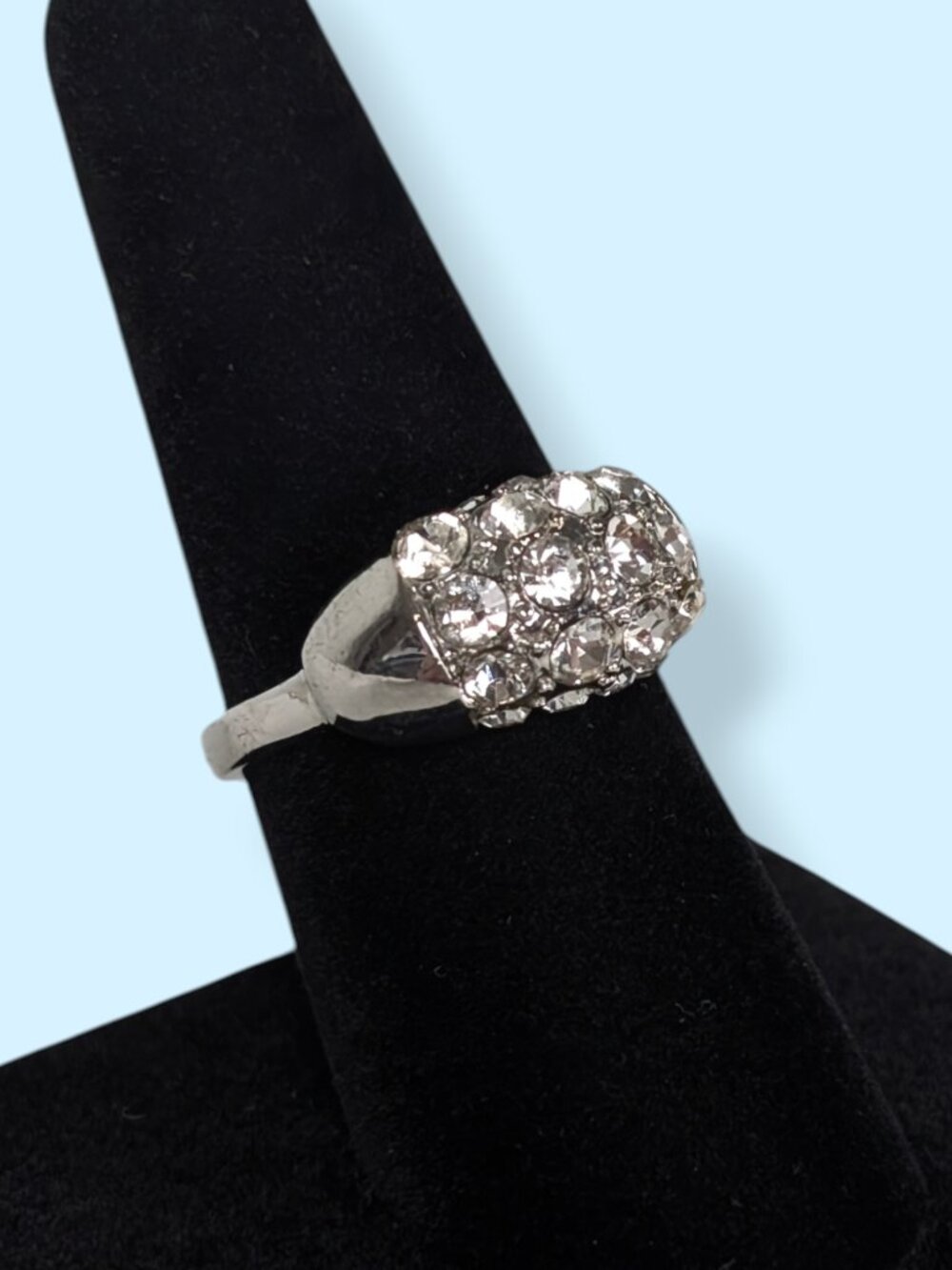 Rounded Front White Rhinestone Ring - Picture 3 of 6